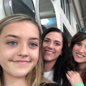 Meet your Posher, Lindsi